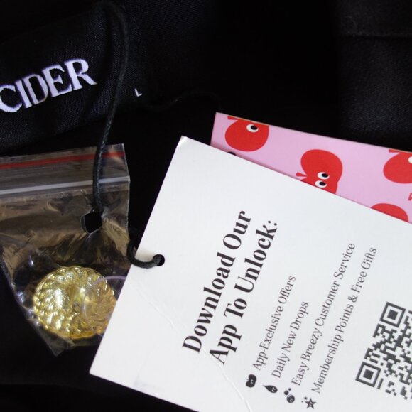 NWT CIDER V-Neck Gold Tone Button Ruffle Hem Black Mini Dress – L - Picture 10 of 12